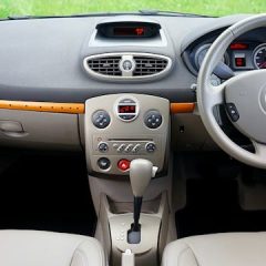 Een Frisse Start: Waarom auto parfum meer is dan alleen parfum